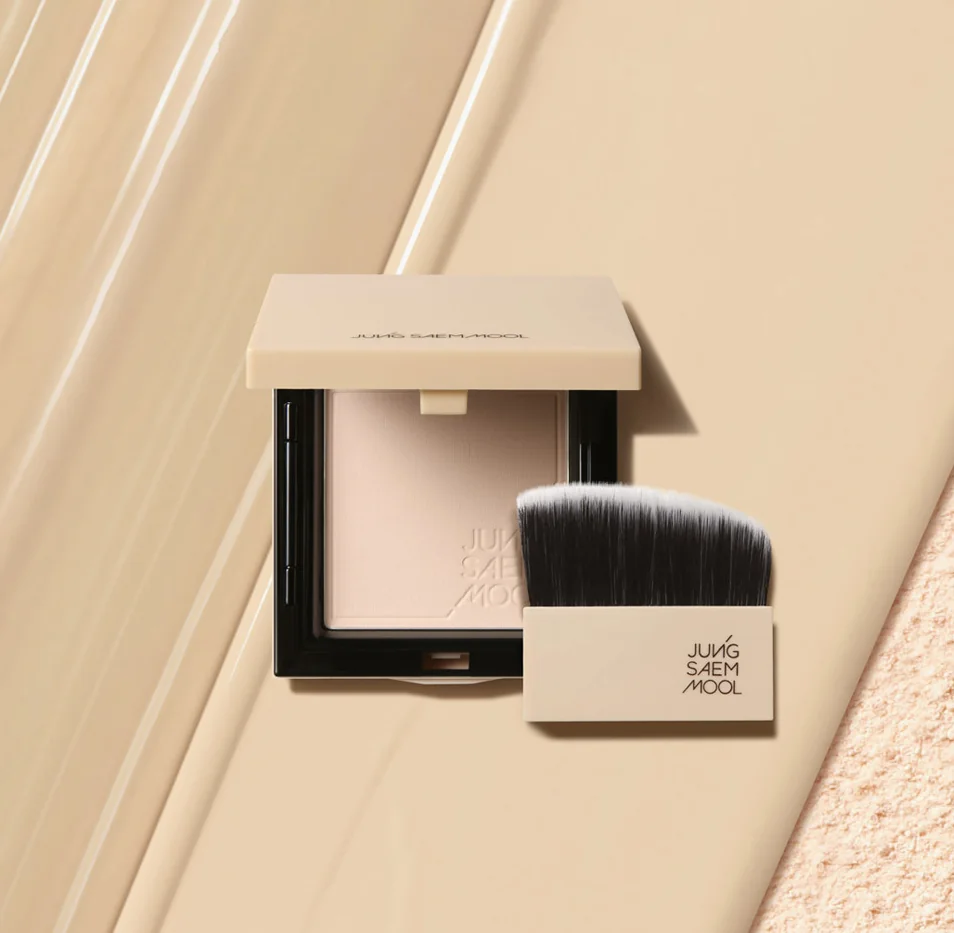 Professional Makeup Artist Powder: My Experience with Clear Light Pact